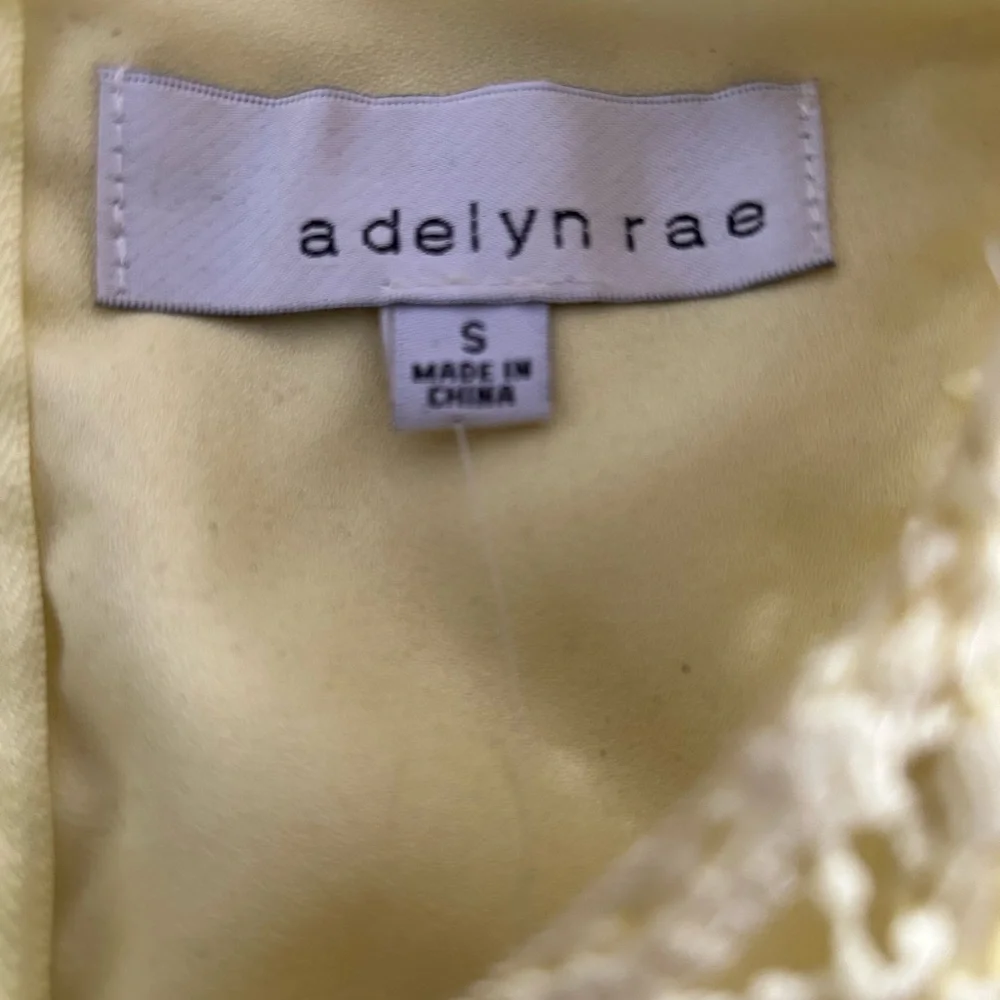Adelyn Rae - Yellow Spring Dress - Picture 3 of 5